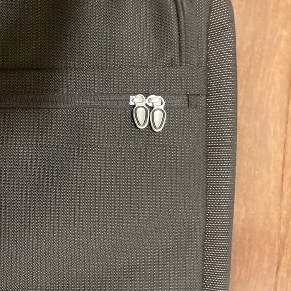 Black Tumi Luggage Bag - Picture 4 of 9